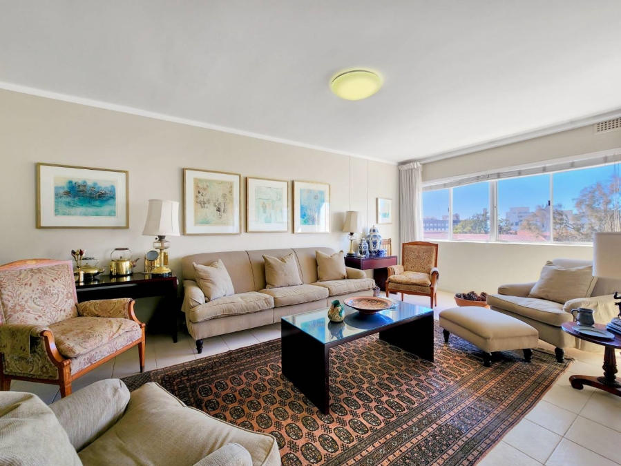 3 Bedroom Property for Sale in Sea Point Western Cape